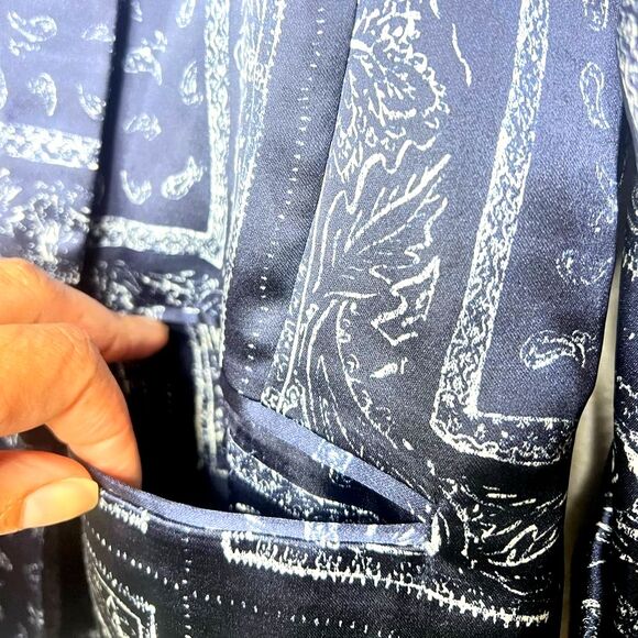 Simply Vera Wang Women's Navy Silky Satin Paisley Bandanna Handkerchief Blazer M - Picture 4 of 10